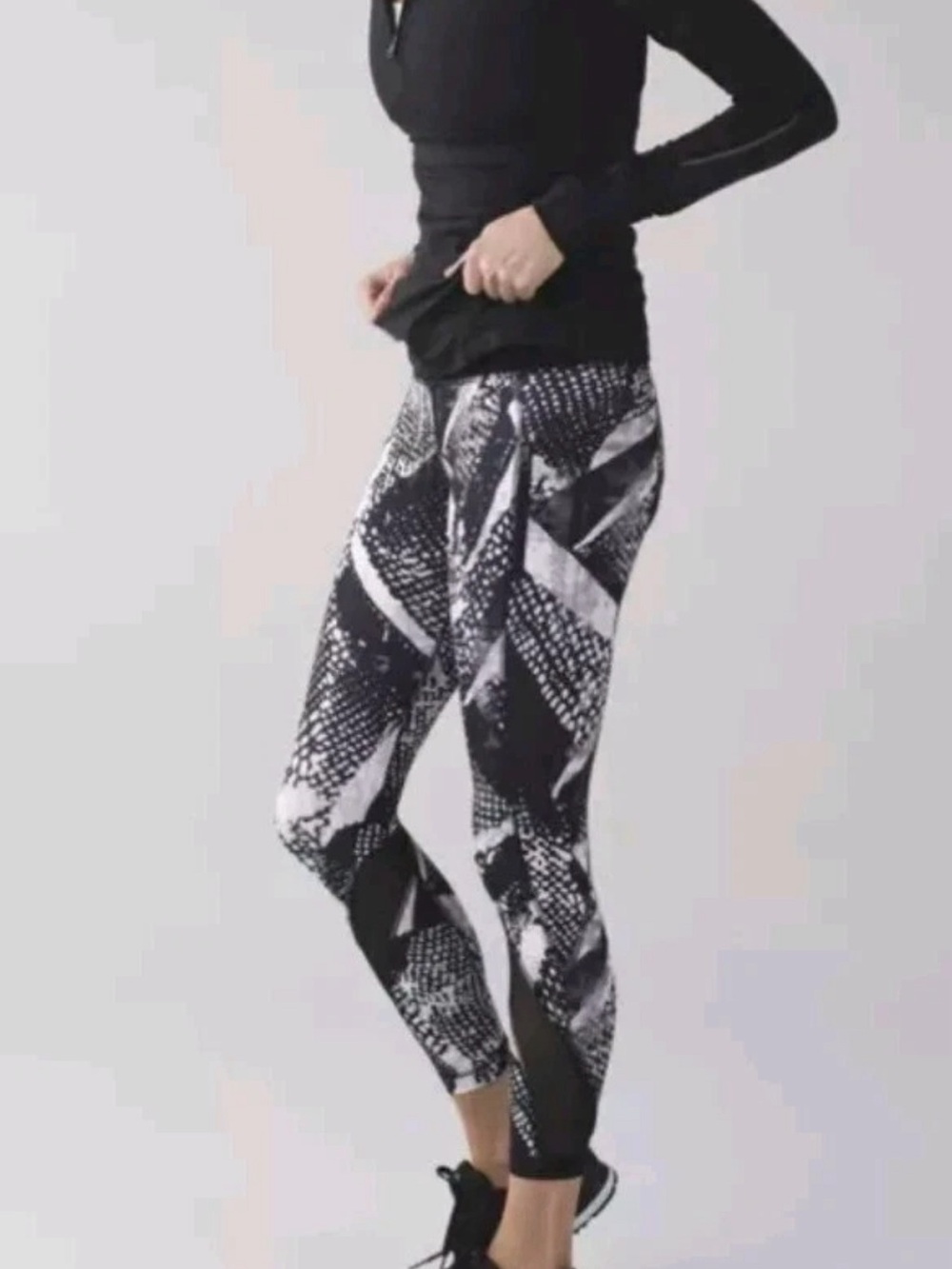 lululemon athletica Black & White Patterned Girls' Leggings size L /10